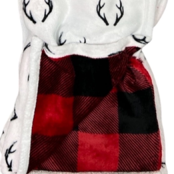 Elle - ‘Antlers & Plaid’ reversible plush throw. 50” x 70” NWT *Last One - Picture 2 of 3